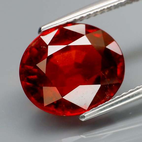 Sparkling 5.93ct red orange Spessartite Garnet