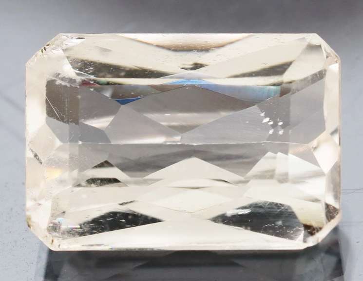 Striking 18.79ct high fire champagne Kunzite
