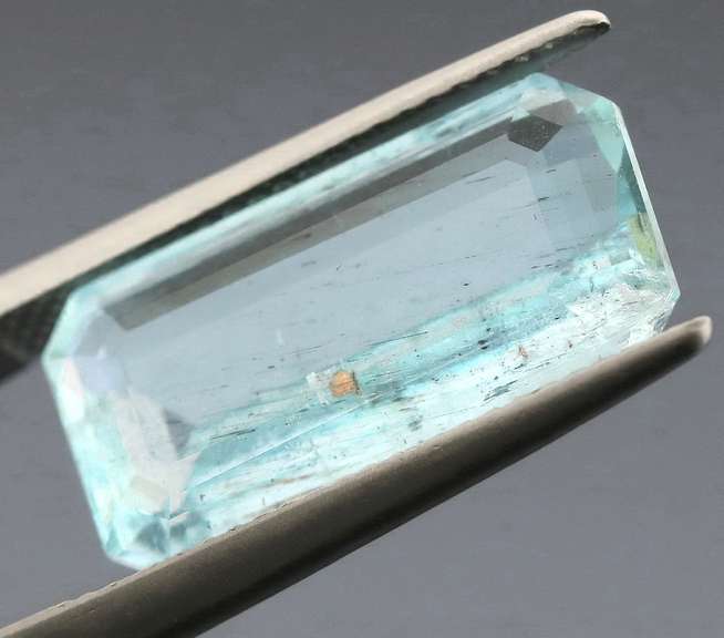 Striking 7.47ct untreated Aquamarine