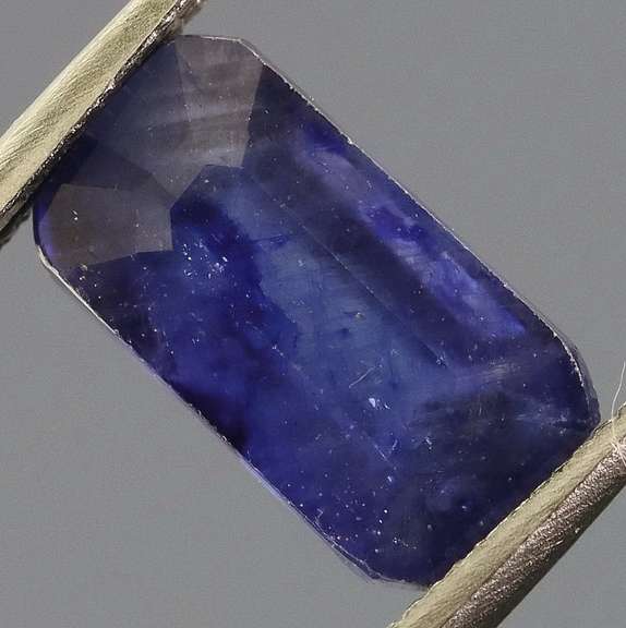 Excellent 2.48ct cobalt blue Sapphire from Madagascar