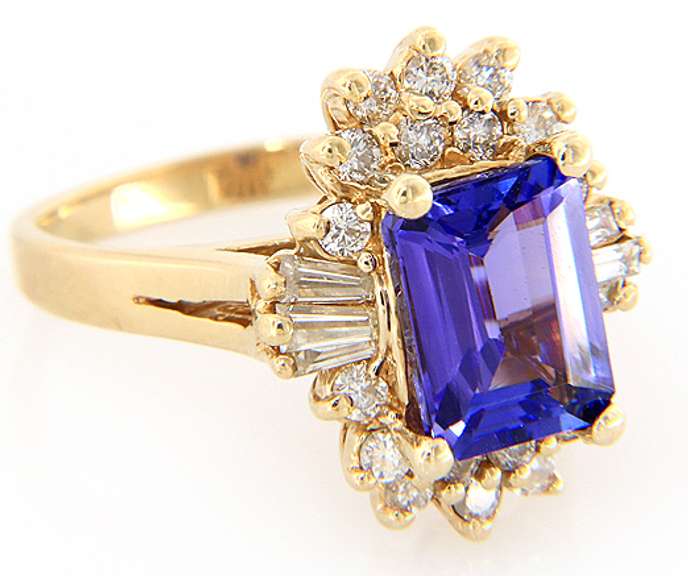 3.16ct Emerald Cut Tanzanite and 1.00ctw Diamond Starburst Yellow Gold Ring