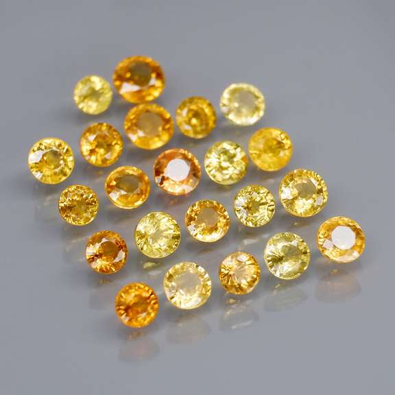 Glittering 4.39ct set of golden Songean Sapphires