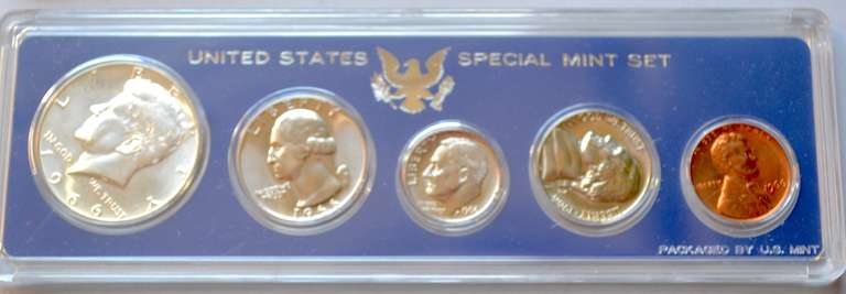 4 1966 Special Mint Sets