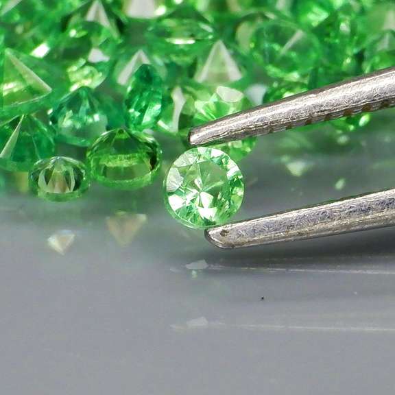 Rare 3.76ct untreated spring green Tsavorite set