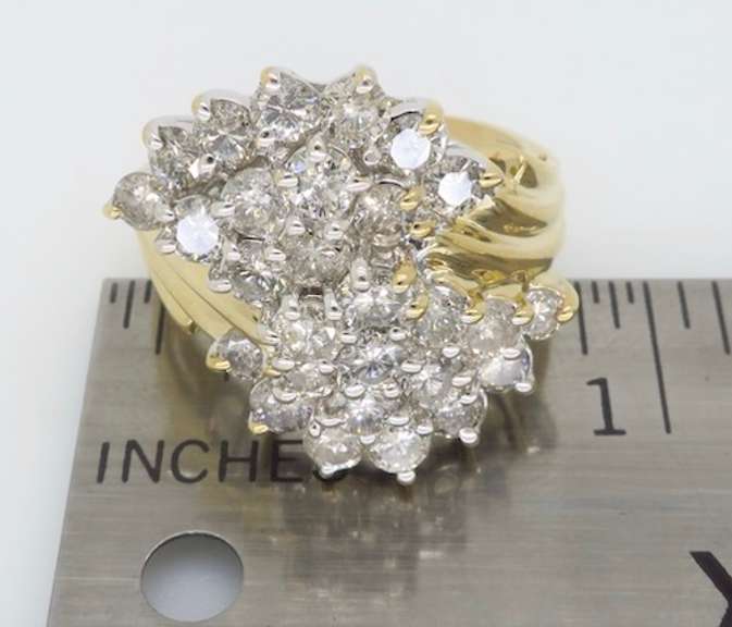 2.00CTW Diamond Bypass Cluster Ring