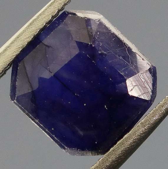 3.21ct Royal blue Sapphire from Madagascar