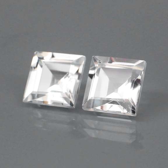 Superb 6.62ct high fire 8x8mm diamond white Topaz