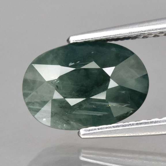 Heated only! Australian! 2.61ct dark green Sapphire