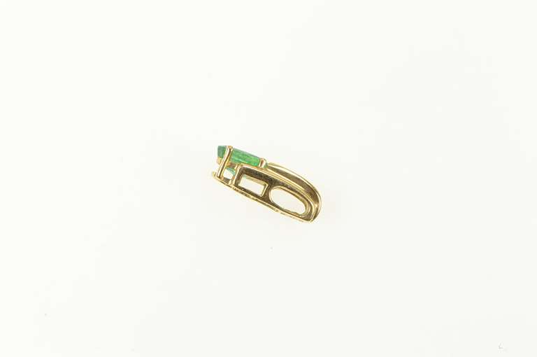 14K Yellow Gold Oval Emerald Diamond Grooved Statement Pendant
