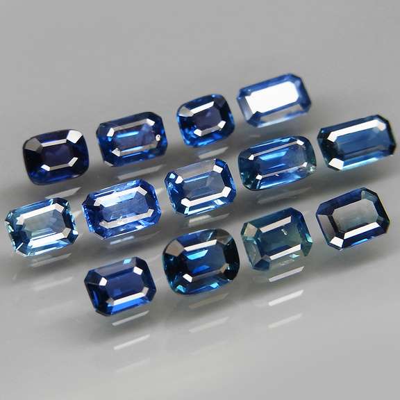 Stunning 3.21ct emerald cut Australian Sapphire set