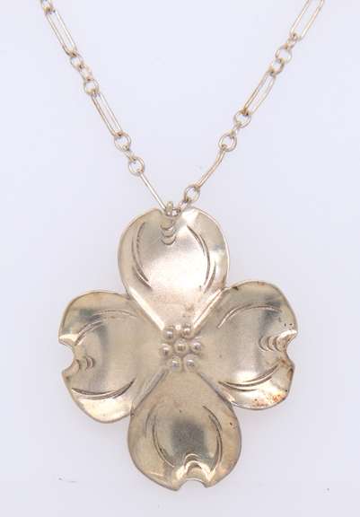 Vintage 925 Sterling Silver Flower Pendant on Chain