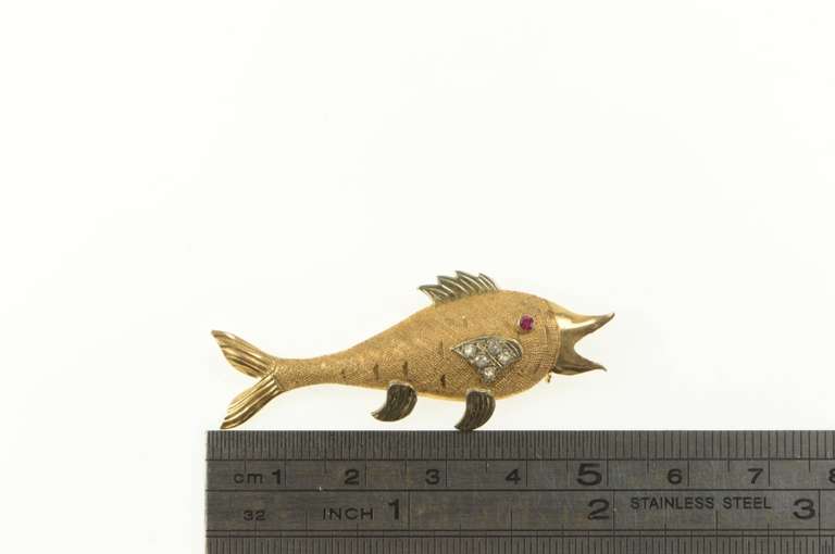 14K Yellow Gold 1930's Diamond Syn. Ruby Eyed Fish Unique Pin/Brooch