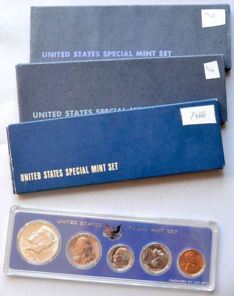 4 1966 Special Mint Sets