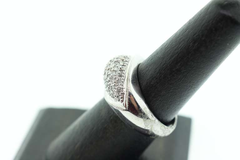 LADIES 14K WHITE GOLD AND DIAMOND RING