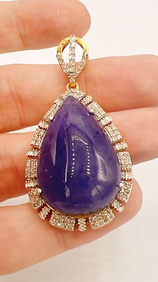 Tanzanite & Diamond Pendant