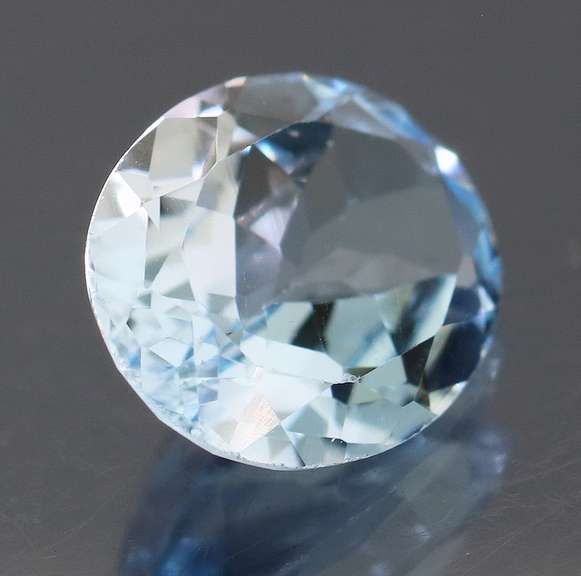 Stunning 3.44ct baby blue Topaz