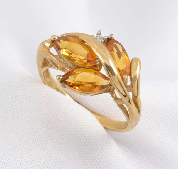 Sweet Marquise Citrine Ring