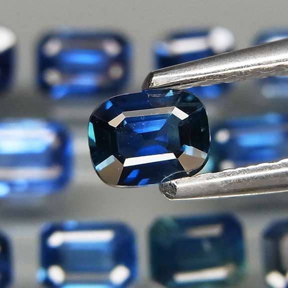 Stunning 3.21ct emerald cut Australian Sapphire set