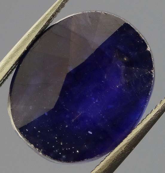 Stunning 8.56ct ink blue Sapphire from Madagascar