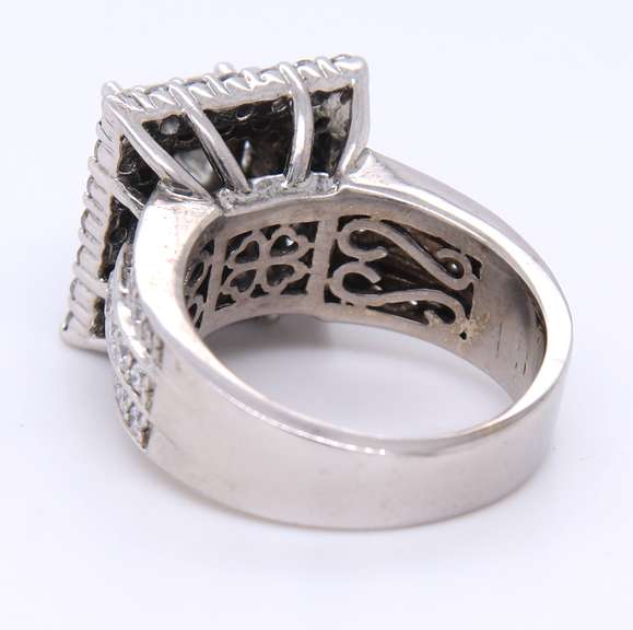 Incredible White Gold approximate 3ctw Princess Cut Diamond Ring