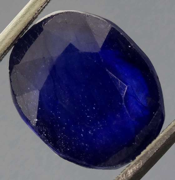 Superb 8.65ct cobalt blue Sapphire from Mozambique