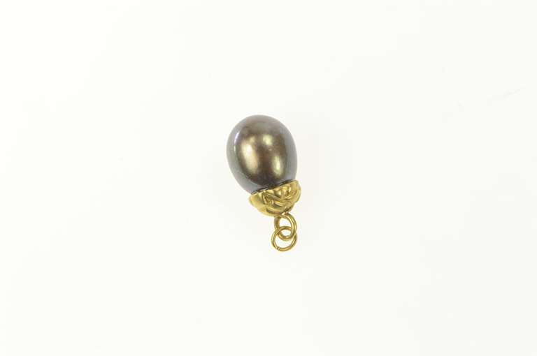 14K Yellow Gold Dark Grey Pearl Simple Statement Charm/Pendant