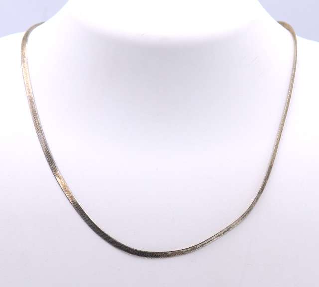 Vintage Italian 925 Sterling Silver Herringbone Necklace