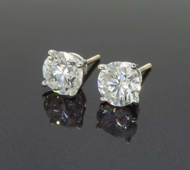 Certified Diamond Stud Earrings in 18k White Gold