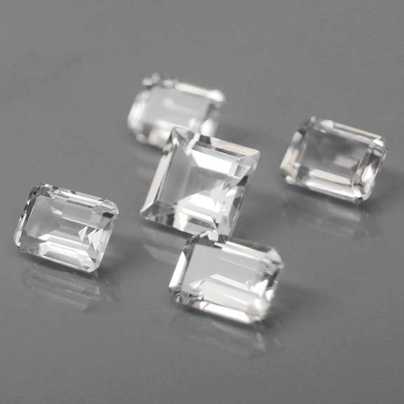 Superb 11.07ct diamond white Topaz set