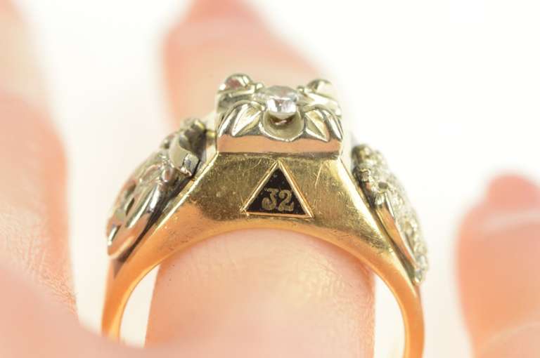 18K Yellow Gold 0.25 Ct Diamond Mens Squared Masonic Shriners Ring