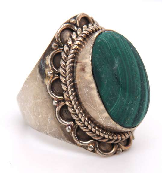 Vintage 925 Sterling Silver Malachite Ring