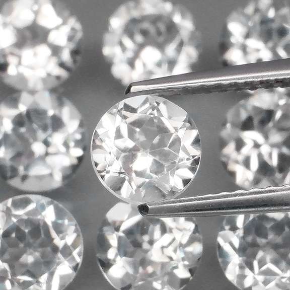 Glittering 8.88ct diamond white Topaz set