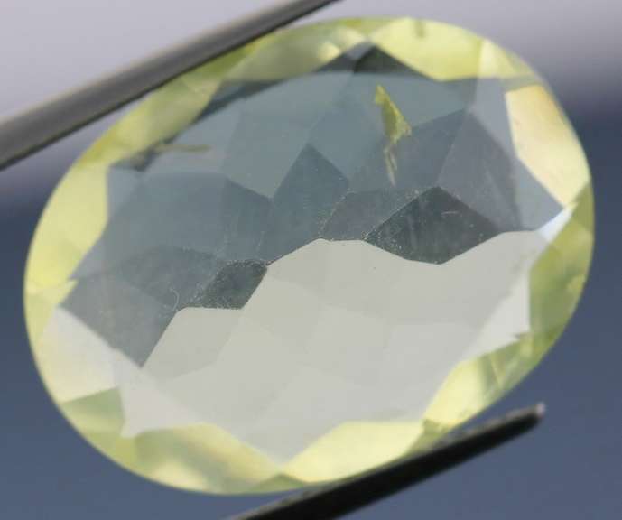 Large brilliant 15.93ct oval cut Citrine