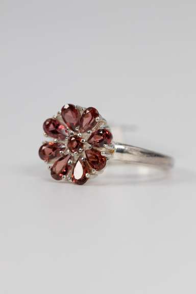 .925 Sterling Silver Garnet Gemstone Ring Size 9