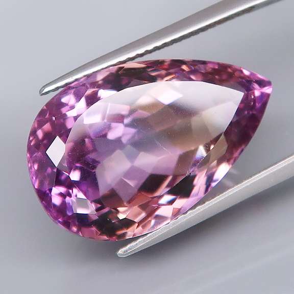 Spectacular collectors 23.67ct Bolivian Ametrine