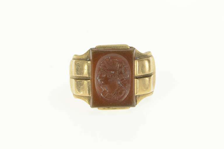 10K Yellow Gold Roman Style Intaglio Carnilian Ring