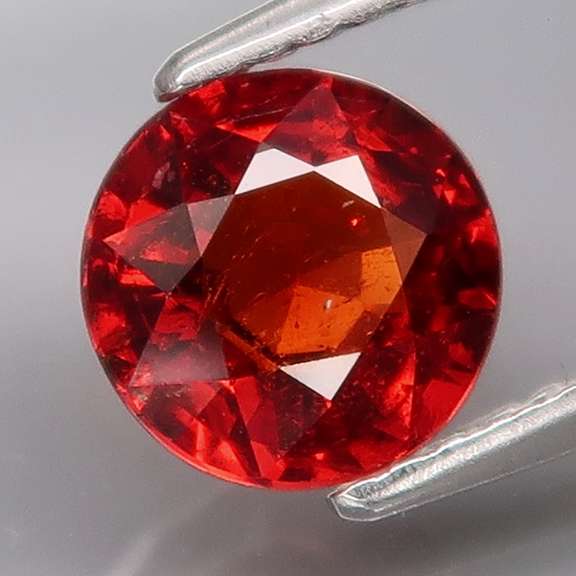 Fiery 1.84ct top red orange Spessartite Garnet solitaire