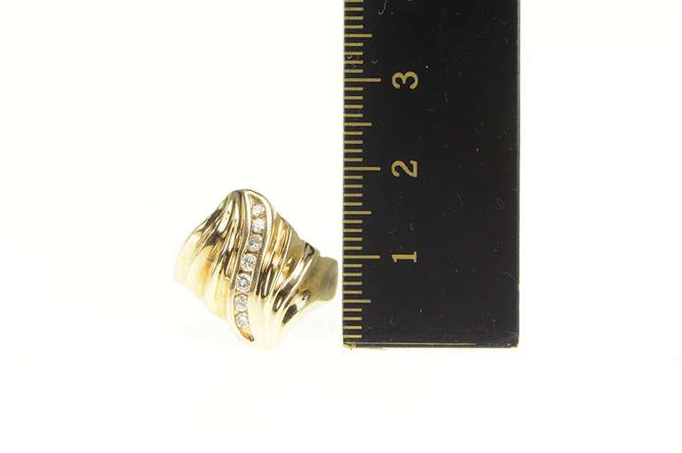 14K Yellow Gold 0.15 Ctw Diamond Wavy Grooved Statement Ring