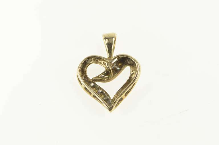 10K Yellow Gold 0.15 Ctw Classic Curvy Wavy Heart Love Pendant