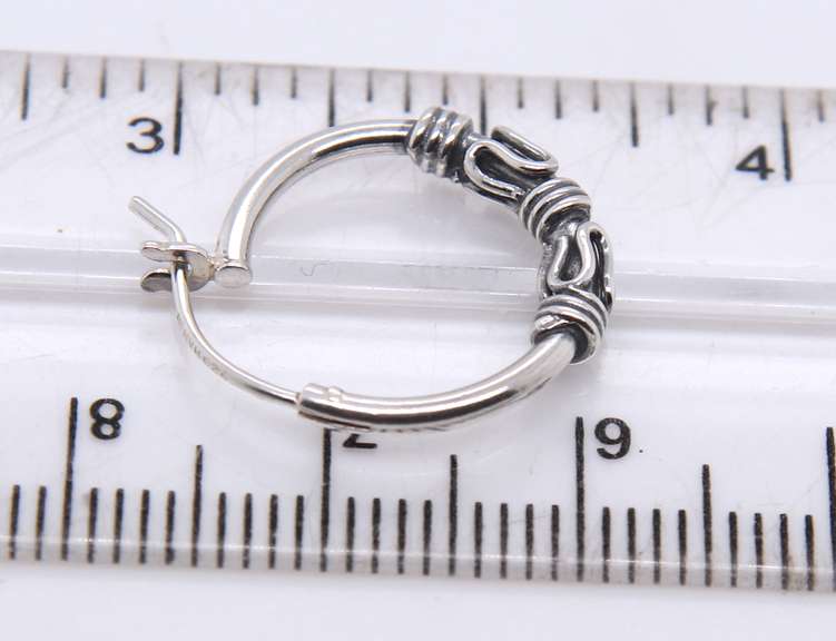 Group Lot of 2 Vintage 925 Sterling Silver Hoop Earrings