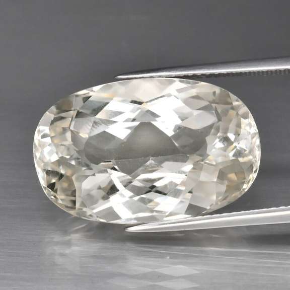 Captivating 27.25ct champagne Topaz
