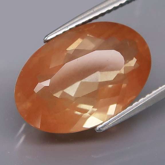 Large collectors 7.77ct blood orange Andesine Labradorite