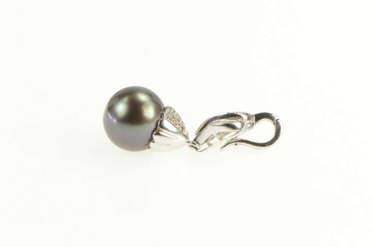 18K White Gold Black Tahitian Pearl 0.75 Ctw Diamond Drop Pendant