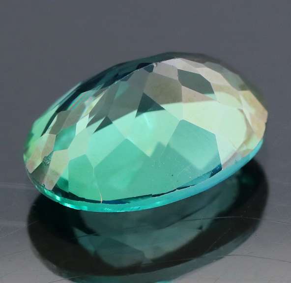 Glittering 7.21ct emerald green Mystic Topaz