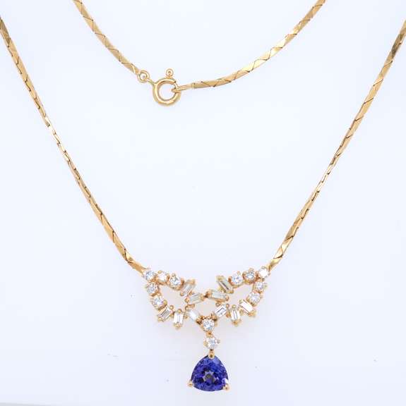 Dreamy 18kt Diamond and Tanzanite Necklace