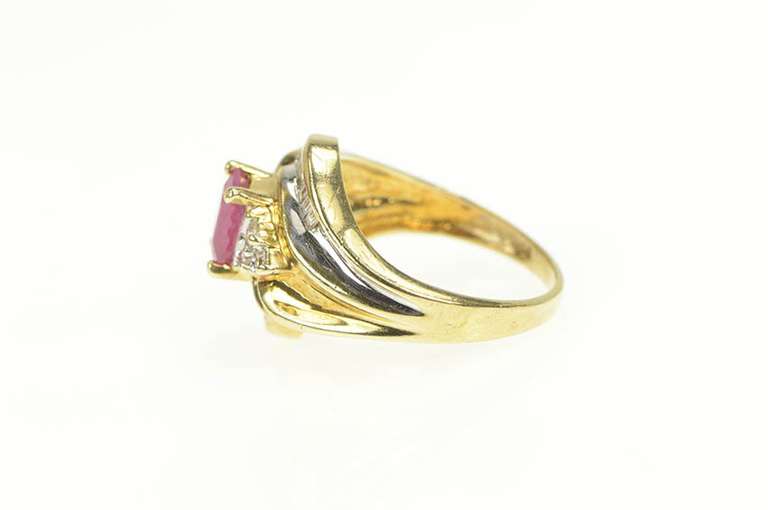 10K Yellow Gold 0.85 Ctw Natural Ruby Baguette Diamond Ring