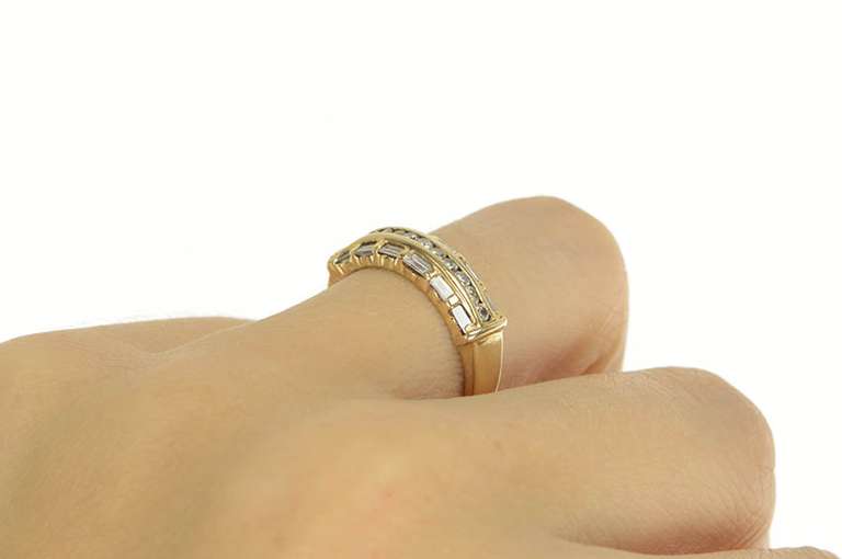 14K Yellow Gold 0.75 Ctw Baguette Diamond Wedding Band Ring