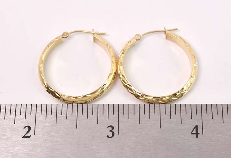 Gorgeous Hoop Earrings in 14K Yellow Gold