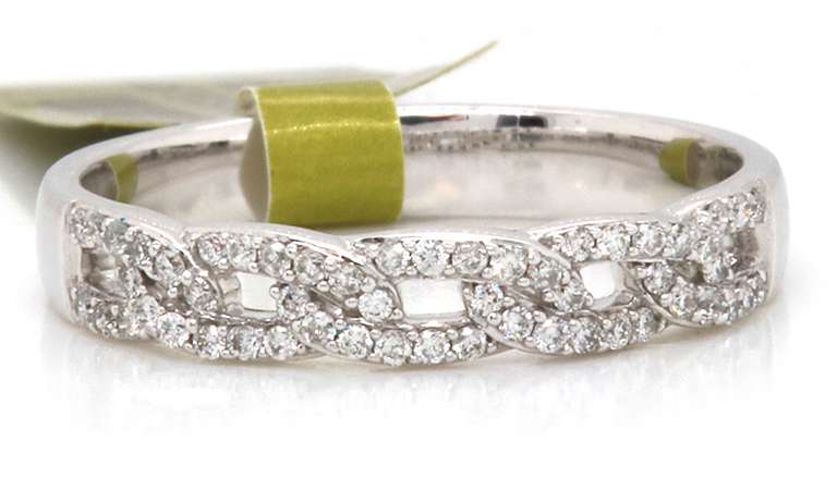 New White Gold 0.22ctw Diamond Link Band Ring