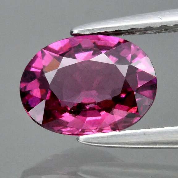 Amazing 1.29ct UNTREATED cherry pink Rhodolite Garnet
